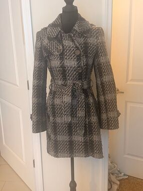 Dkny Black and Gray Plaid Double-Breasted Trench Coat with Belt